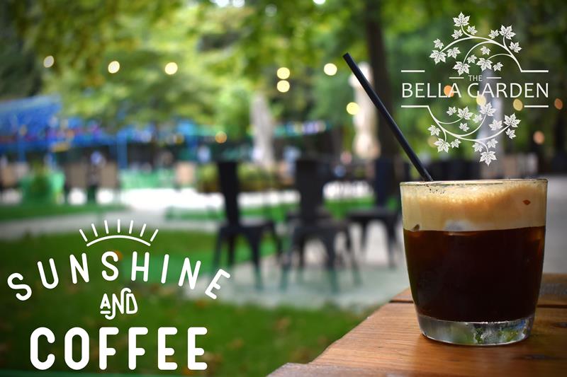 The Bella Garden: Sunshine and Coffee 