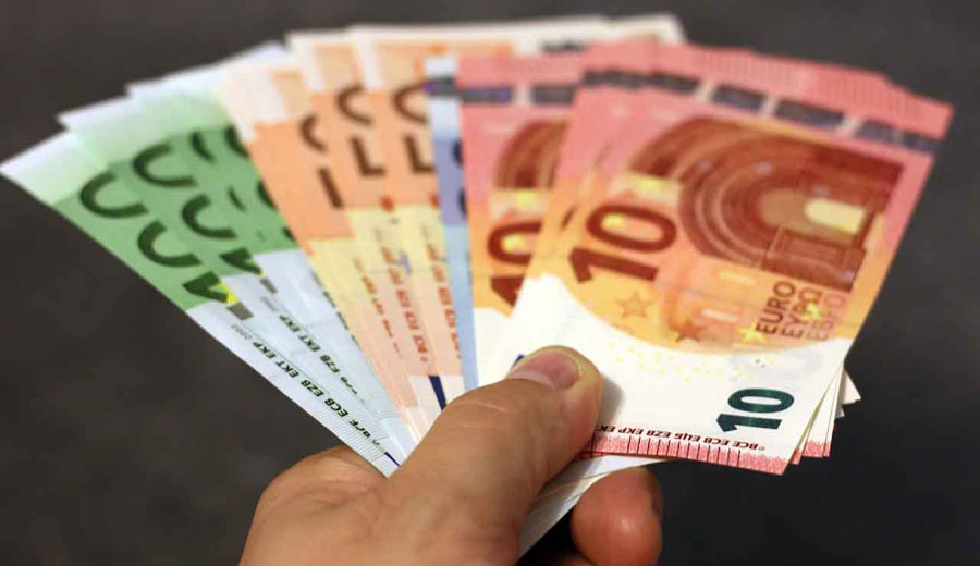 Επιδόματα και παροχές από e-ΕΦΚΑ και ΟΑΕΔ: Έρχεται νέο μπαράζ πληρωμών