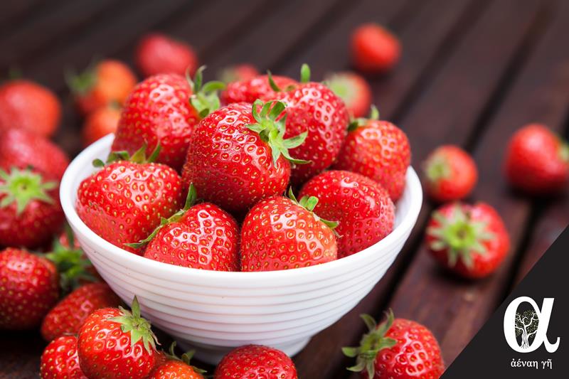 Φράουλες: Ο απόλυτος γευστικός πειρασμός της άνοιξης στο οπωροπαντοπωλείο «Αέναη γη» 