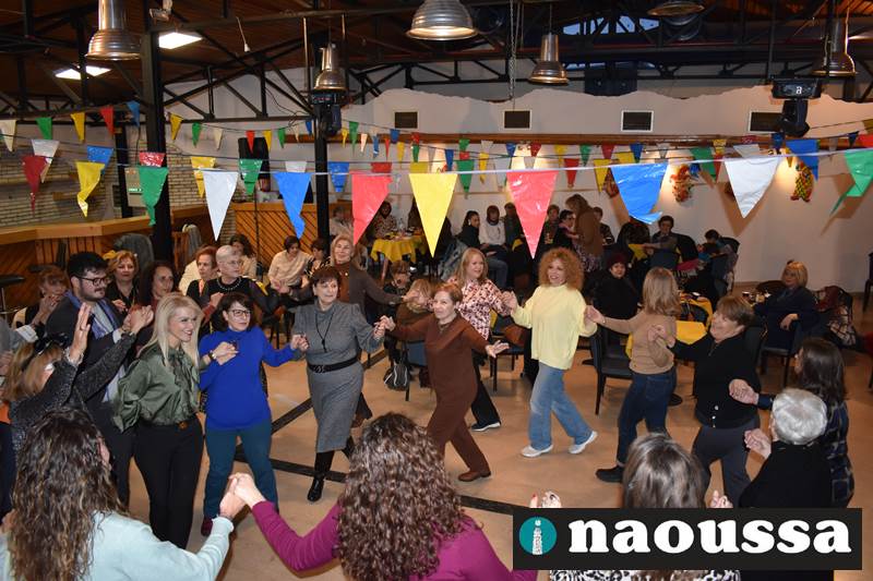 «Πρεμεντί» όπως παλιά από τους Φίλους Καρναβαλιού Νάουσας  (video+φωτορεπορτάζ) 