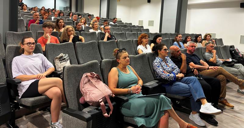 Με επιτυχία η εκδήλωση επαγγελματικού προσανατολισμού «Μετά τις Πανελλήνιες, τι;» 
