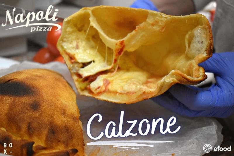 Απολαυστικά Calzone από την pizza Napoli 