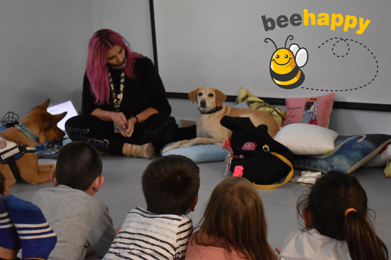 Παιδί και Σκύλος: Γνωριμία και εξοικείωση με τα σκυλιά για τα παιδιά του ΚΔΑΠ Bee Happy 