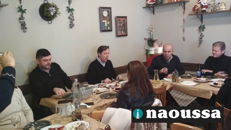 Τραπέζι με ειδήσεις για το μέλλον της Νάουσας από τον δήμαρχο Νικόλα Καρανικόλα 