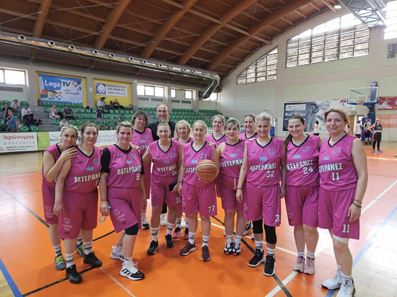 Πρώτη συμμετοχή για τις βετεράνες μπάσκετ της Νάουσας στο Πανελλήνιο Πρωτάθλημα Βετεράνων Καλαθοσφαίρισης στην Κομοτηνή