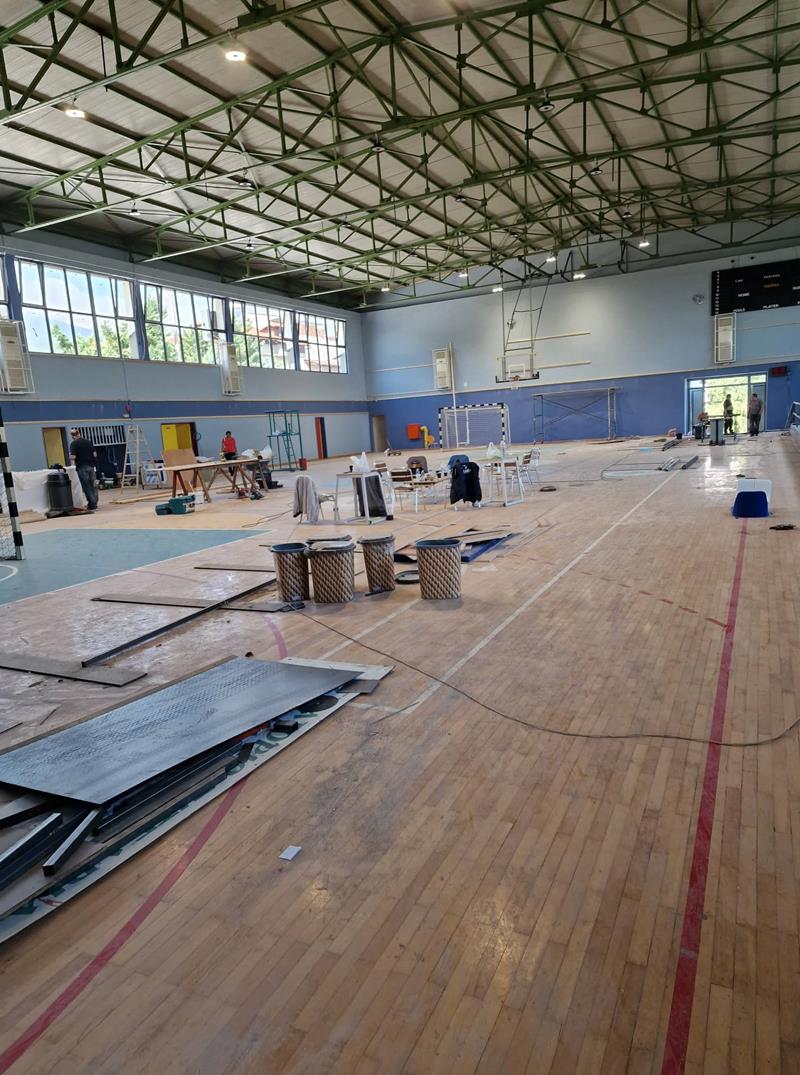 Στο τελικό στάδιο οι εργασίες αναβάθμισης στους εσωτερικούς χώρους του Κλειστού Δημοτικού Γυμναστηρίου Νάουσας