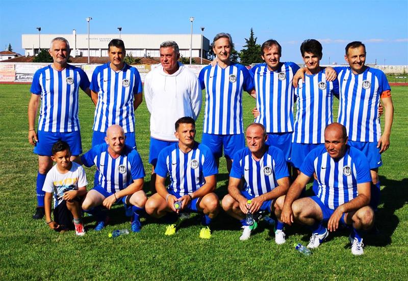 Ευχαριστήριο των παλαιμάχων ποδοσφαιριστών της Νάουσας για την βοήθεια στην οικογένεια του Χρήστου Χατζηδάκη