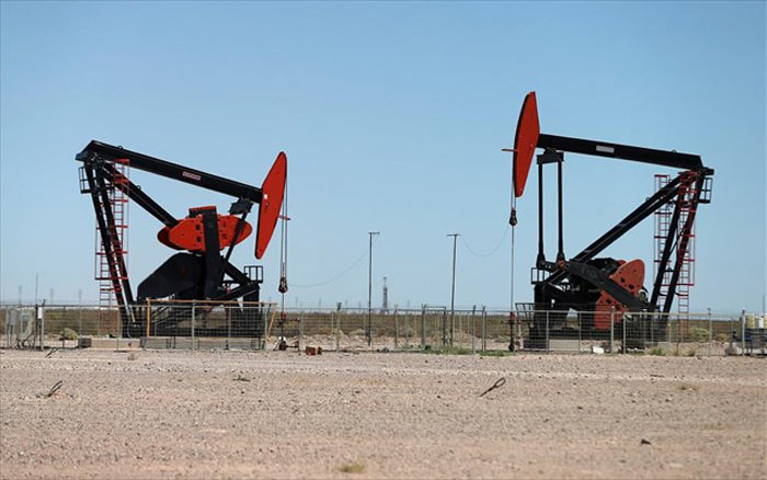 Πετρέλαιο: Βουτιά στις τιμές του Brent, έρχεται νέα πτώση – Πως αναμένεται να κινηθούν οι τιμές στην αντλία