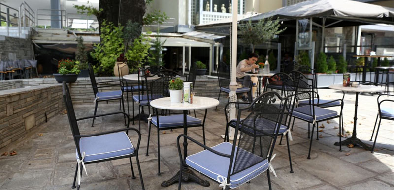 Γερμανία: Στο τραπέζι το άνοιγμα υπαίθριων εστιατορίων