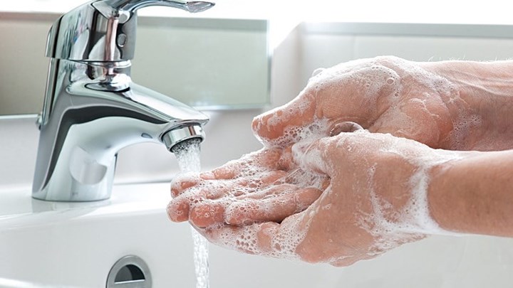 Πλύσιμο χεριών: Μια συνήθεια με ιστορία μόλις 170 ετών-Ο γιατρός που την καθιέρωσε