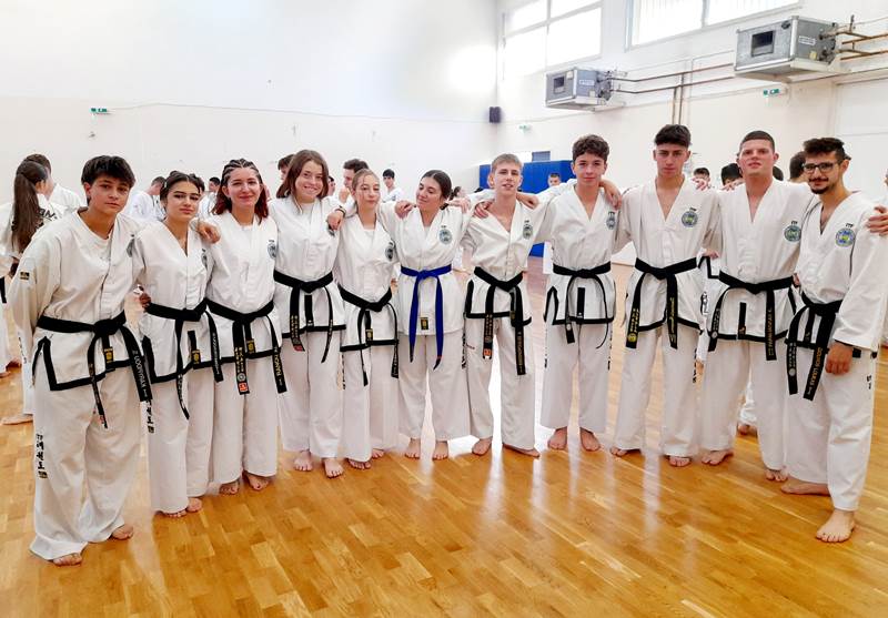 ΣΥΝΕΧΙΖΕΙ ΤΗΝ ΑΓΩΝΙΣΤΙΚΗ ΠΡΟΕΤΟΙΜΑΣΙΑ ΤΟ TAEKWON-DO ΤΗΣ ΝΑΟΥΣΑΣ 