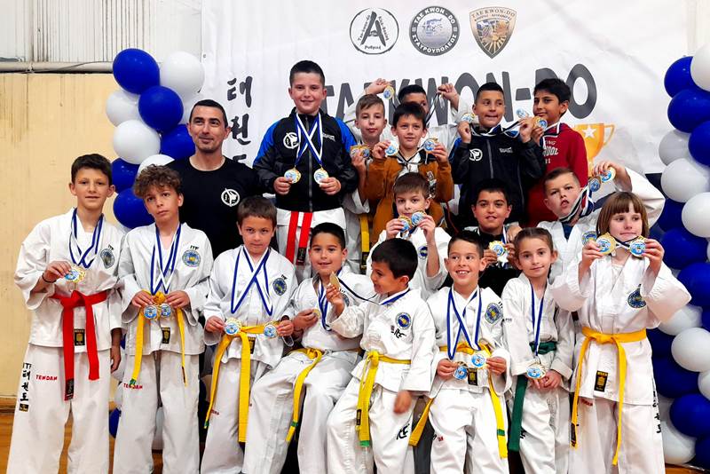 NAOUSSA TAEKWON-DO: ΑΓΩΝΙΣΤΙΚΗ ΑΥΛΑΙΑ ΜΕ 36 ΜΕΤΑΛΛΙΑ