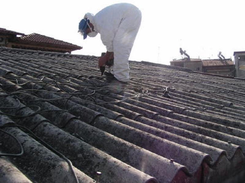 Αμίαντος στις στέγες  των πρώην εργατικές κατοικίες Νάουσας – 25 χρόνια αναζητούν λύση οι κάτοικοι