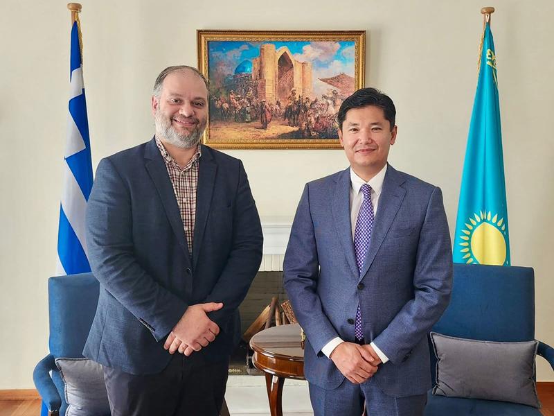 Συνάντηση του Πρέσβη του Καζακστάν με τον Δήμαρχο Νάουσας για την ενίσχυση διαπεριφερειακής συνεργασίας