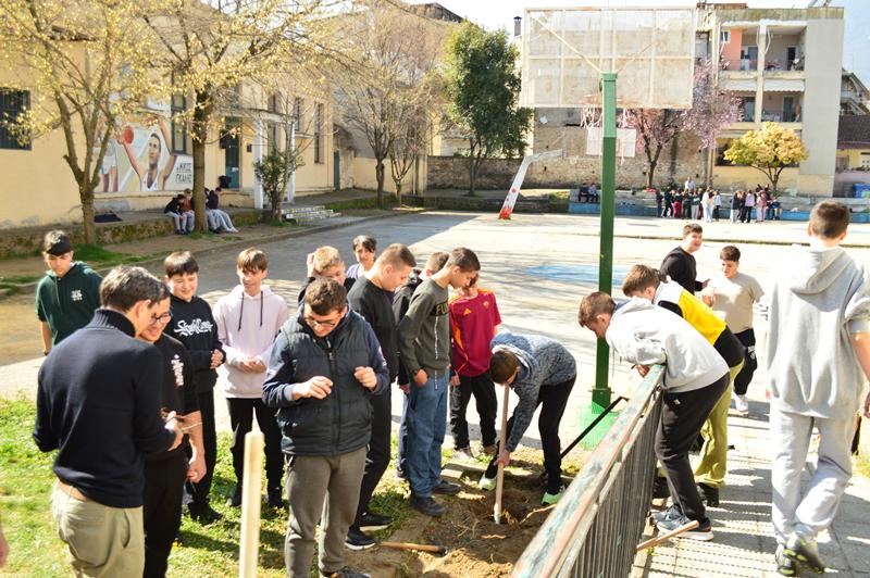 Πολύπλευρες εκπαιδευτικές δράσεις στο Λάππειο 1ο Γυμνάσιο Νάουσας: Συμπερίληψη, επικοινωνία και επαγγελματικός προσανατολισμός